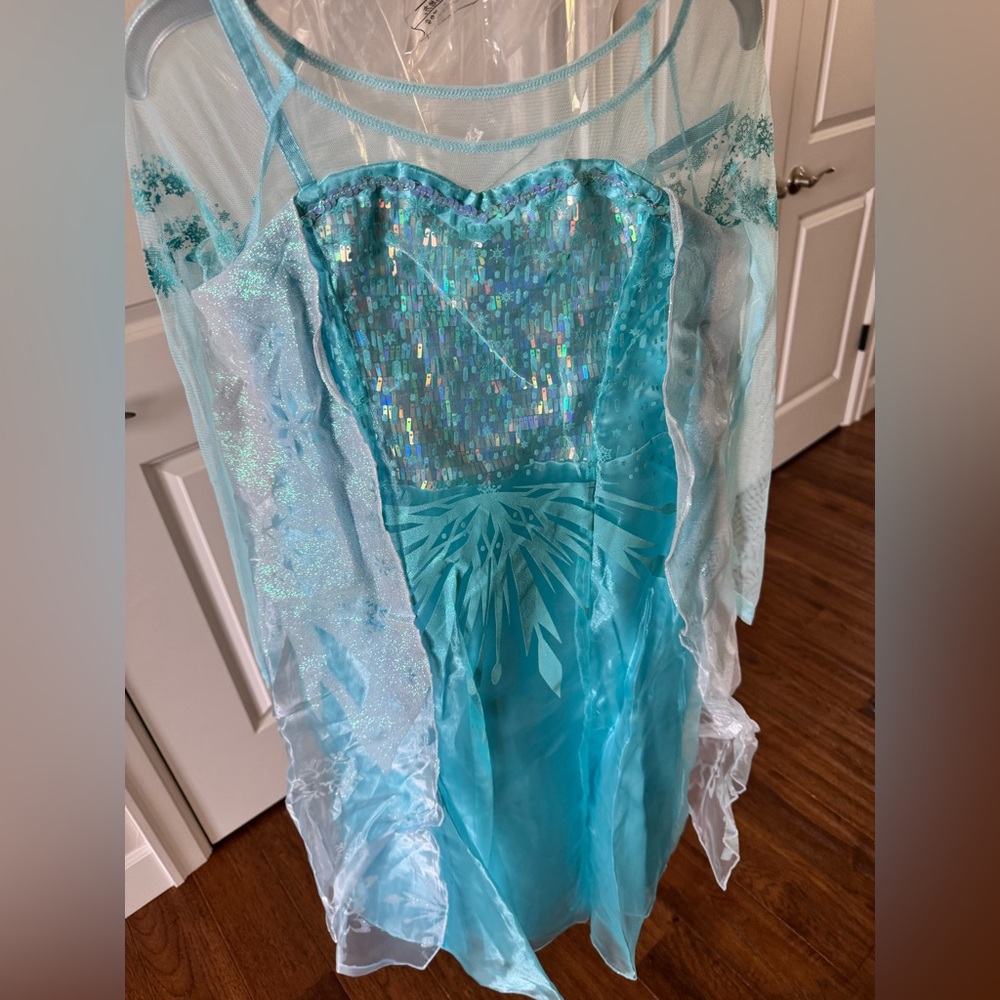 Disney Store Frozen Elsa Costume Size 9/10 Kids *Brand New*